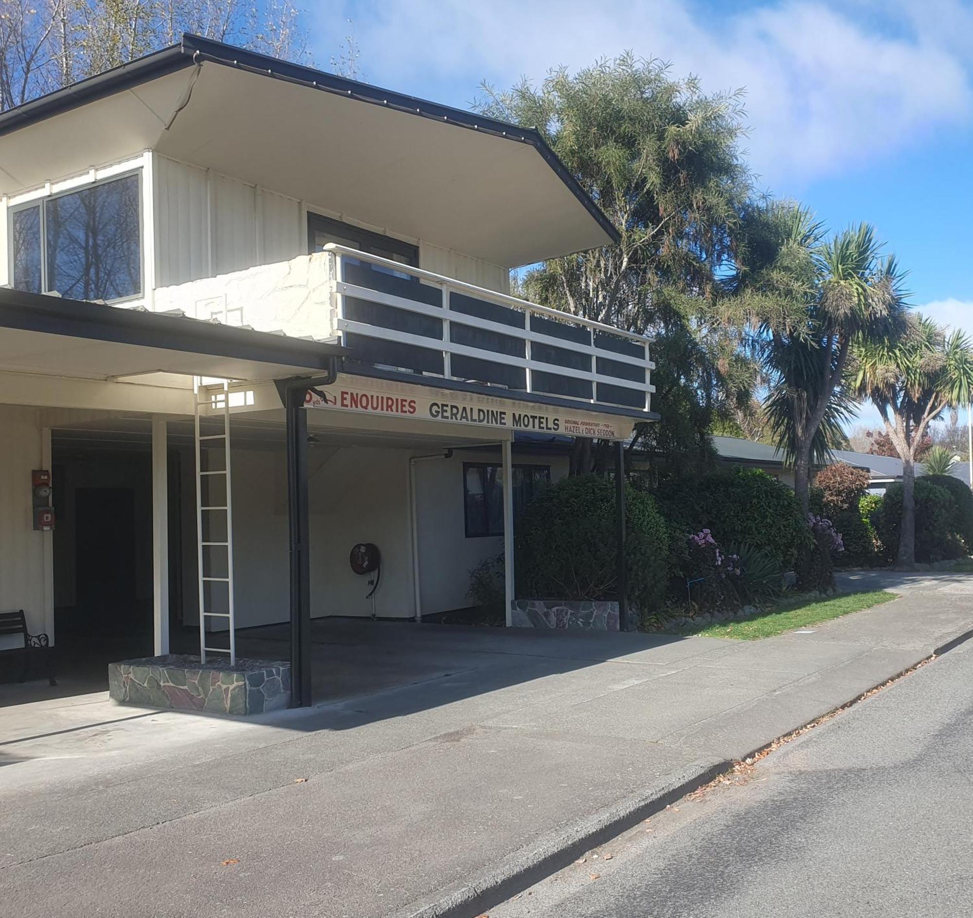 Geraldine Motels Buitenkant foto